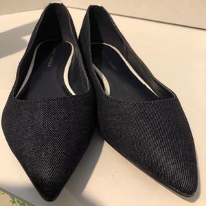 Marc Fisher MFAVA Size 7 Blue Denim Shoes